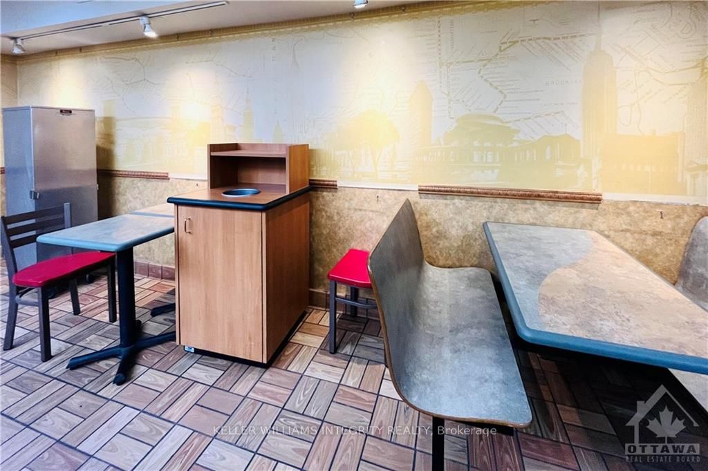 #1 - 248 Bank Street Property Photo 10