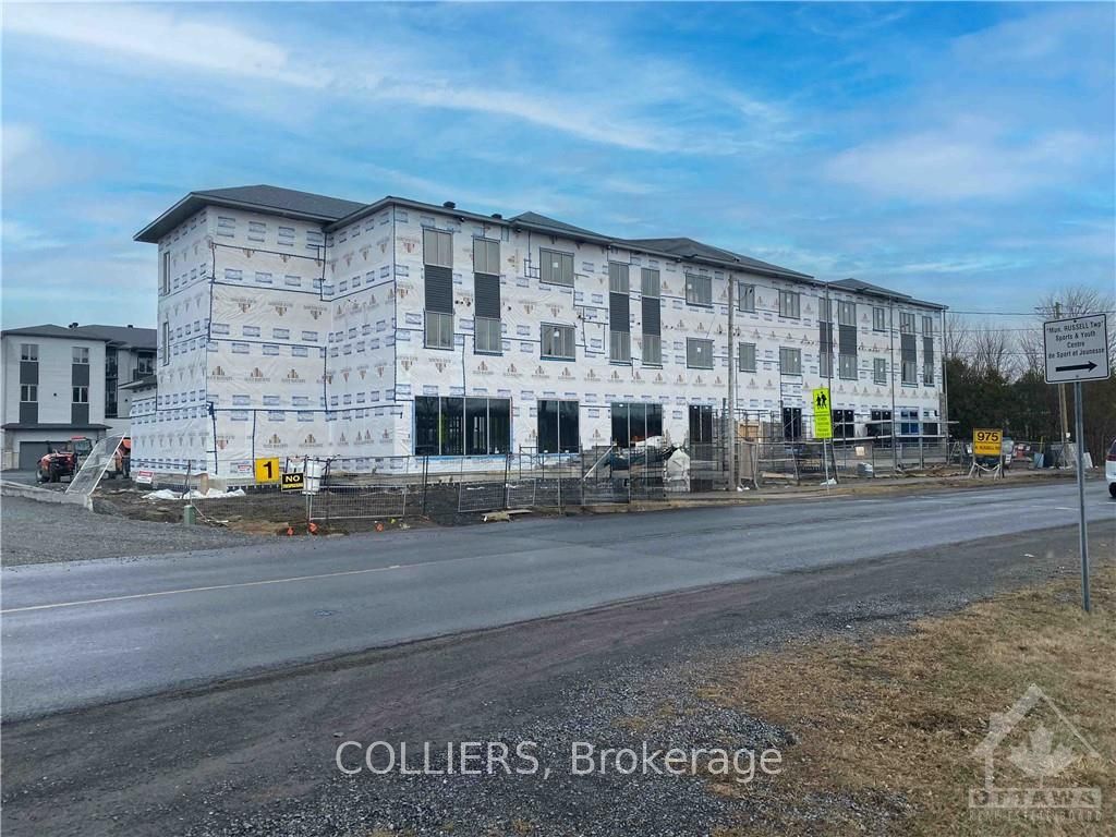 #2 - 975 North Russell Road Property Photo 2