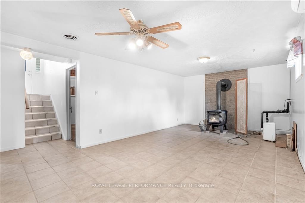 590-592 Bolt Road Property Photo 12