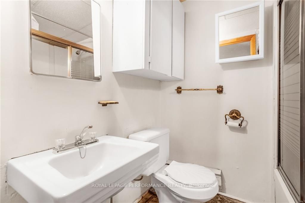 590-592 Bolt Road Property Photo 13