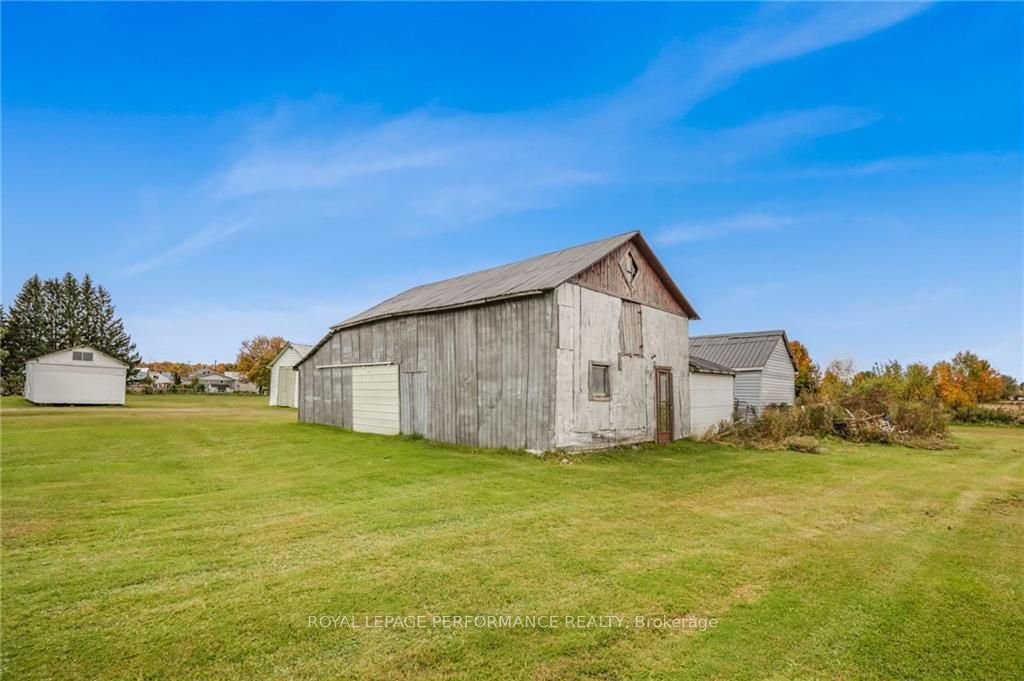 590-592 Bolt Road Property Photo 17