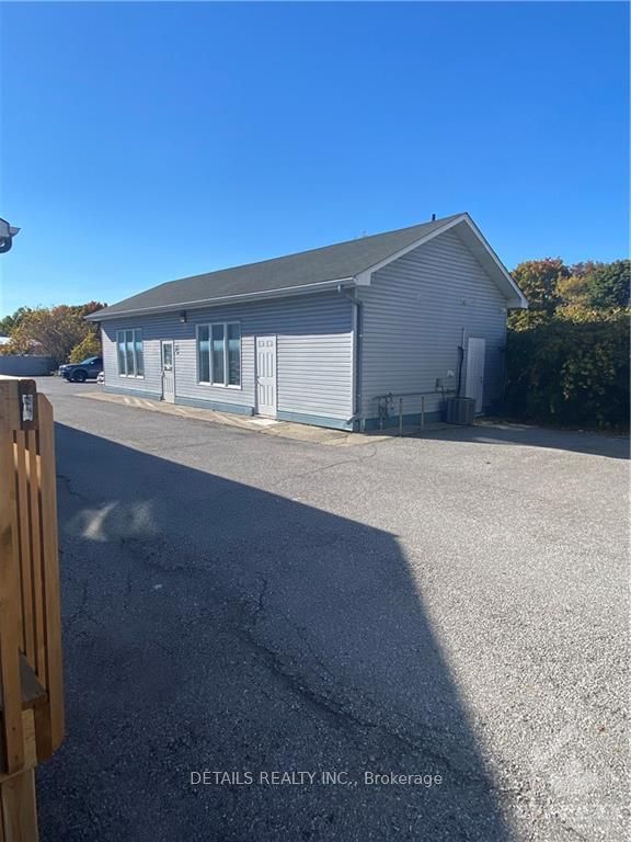 1530 Stittsville Main St Property Photo 1