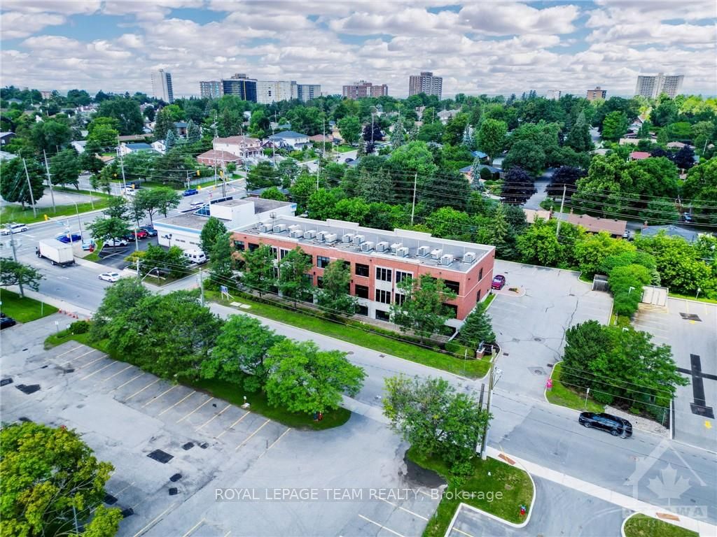 #600 - 2725 Queensview Drive Property Photo 18