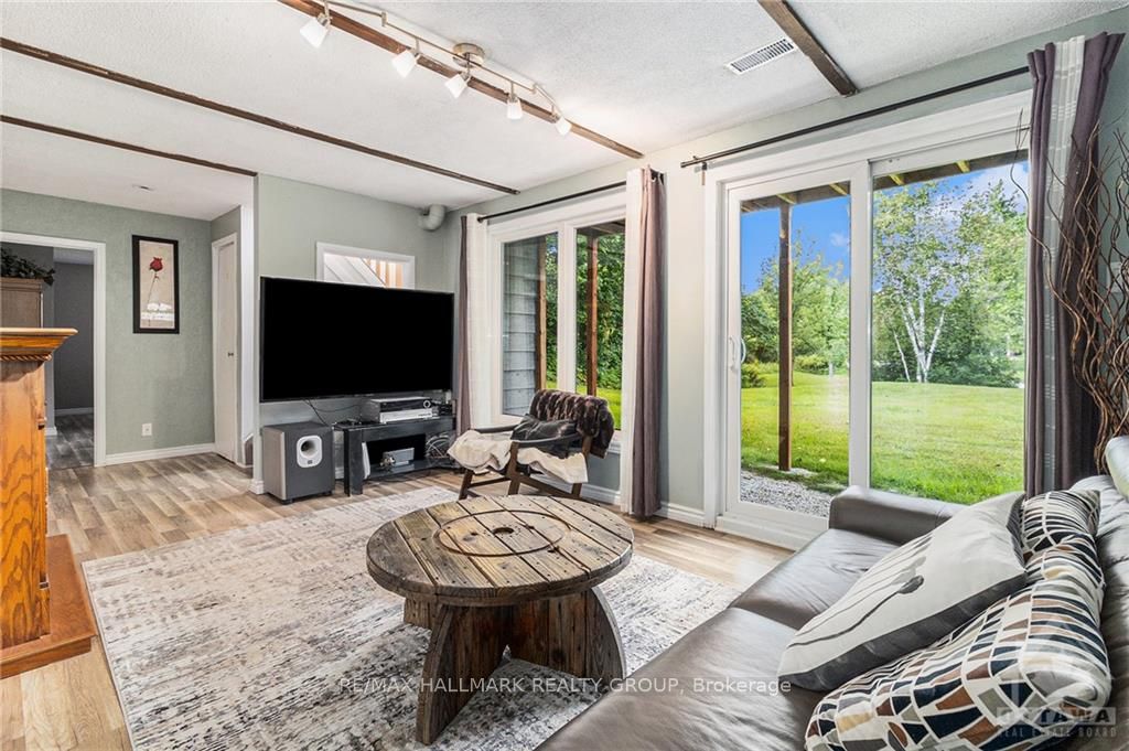 5055 Loggers Way Property Photo 8