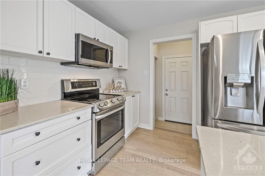 747 Cape Jack Walk Property Photo 4