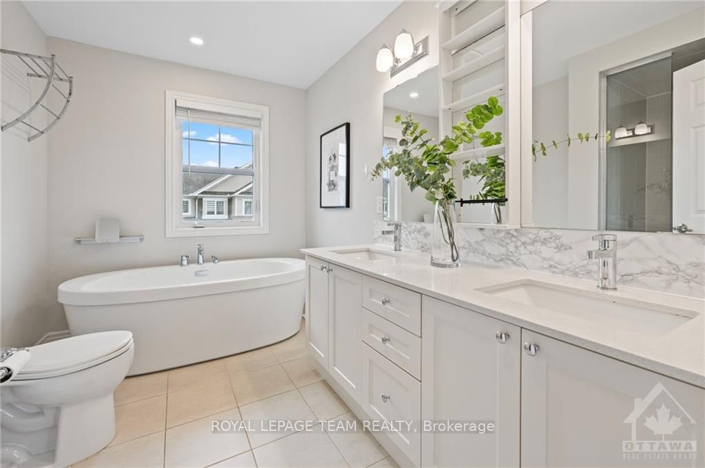 747 Cape Jack Walk Property Photo 11
