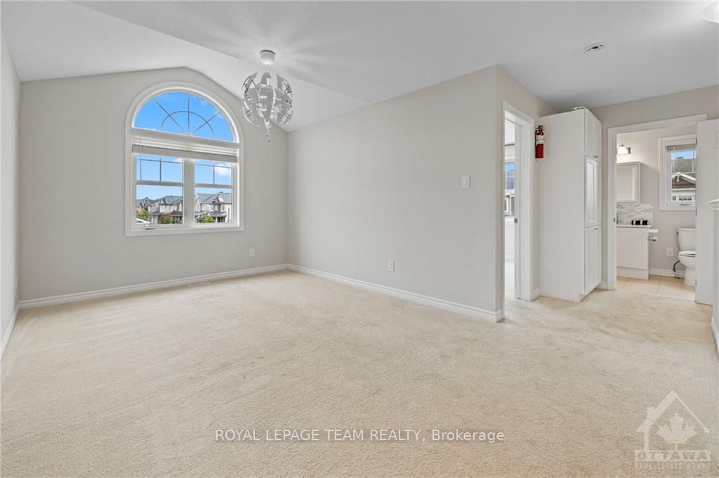 747 Cape Jack Walk Property Photo 16