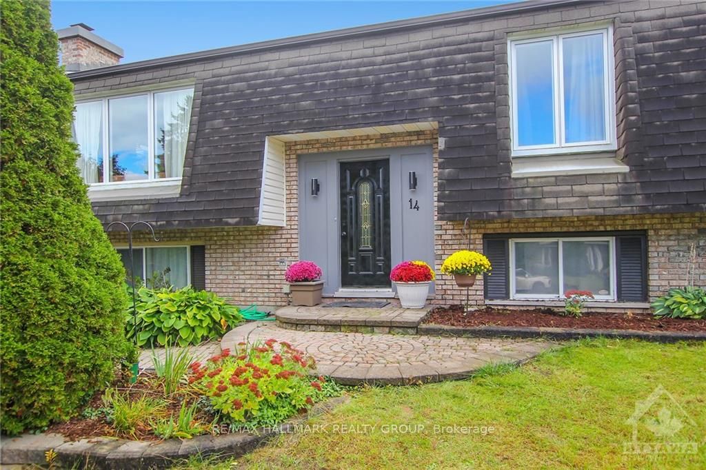 14 Langholm Cres Property Photo