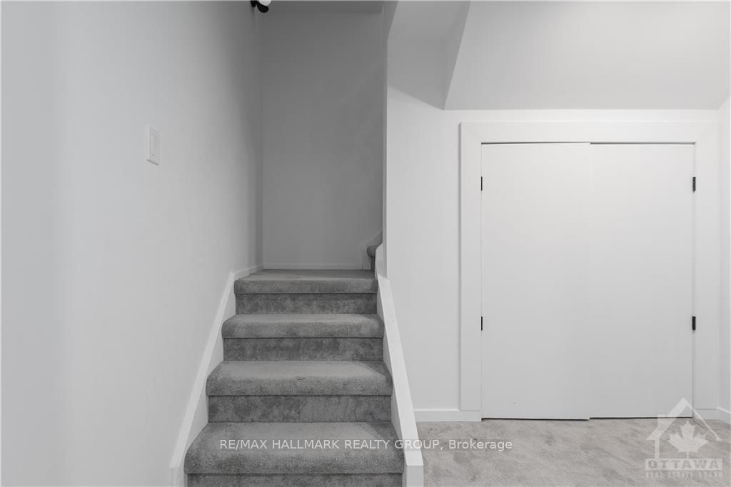 2219 Stonehenge Cres Property Photo 11