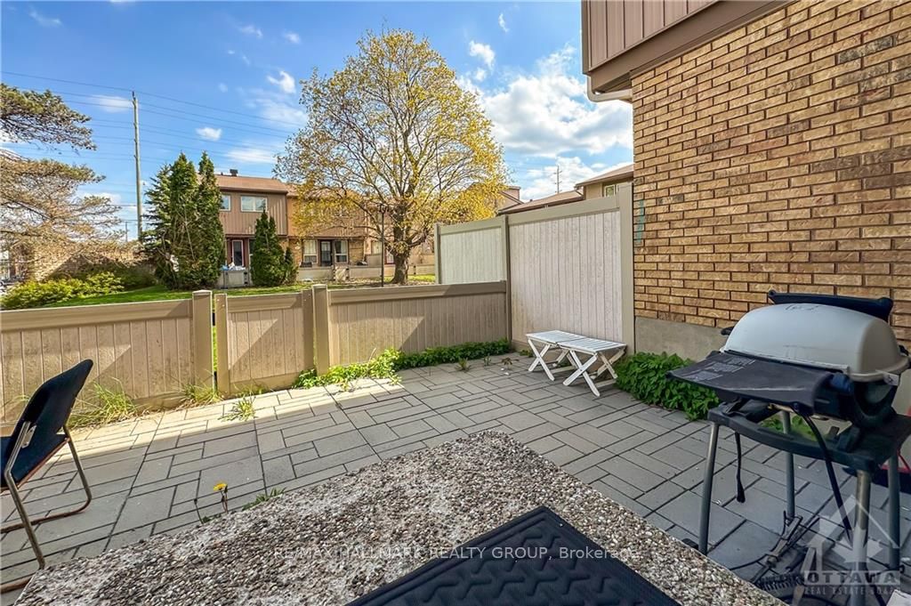 2219 Stonehenge Cres Property Photo 18