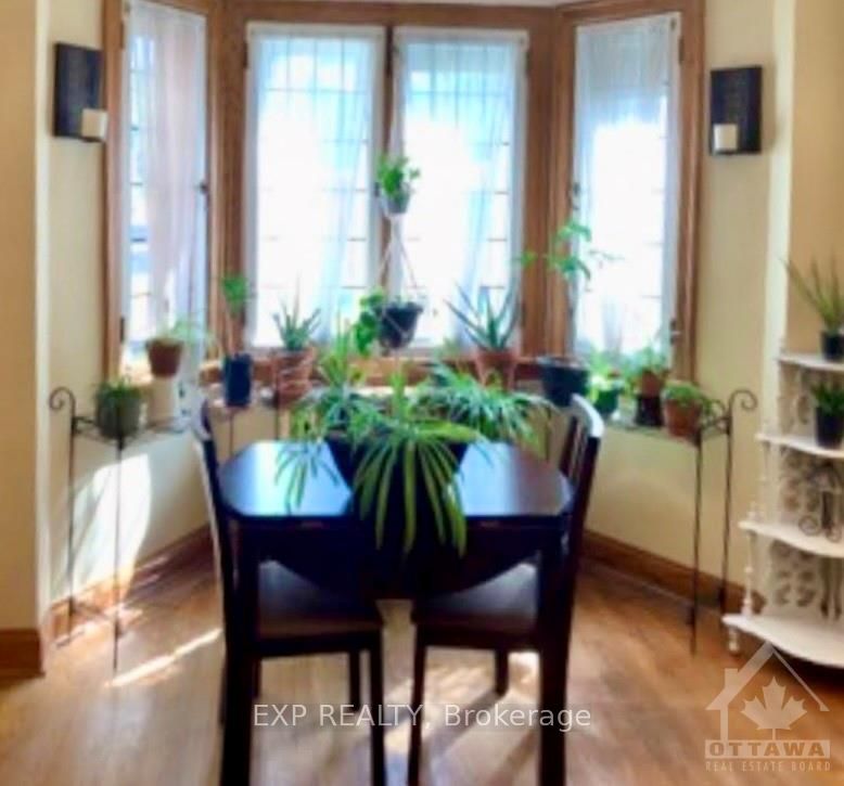 404 Holland Ave Property Photo 2