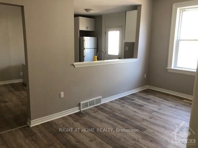 31 Townline Rd E Property Photo 4