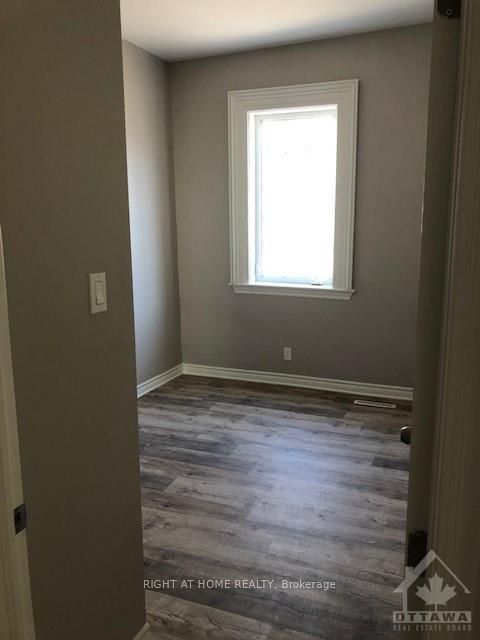 31 Townline Rd E Property Photo 5