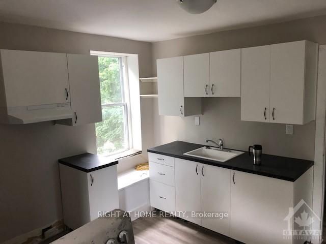 31 Townline Rd E Property Photo 25