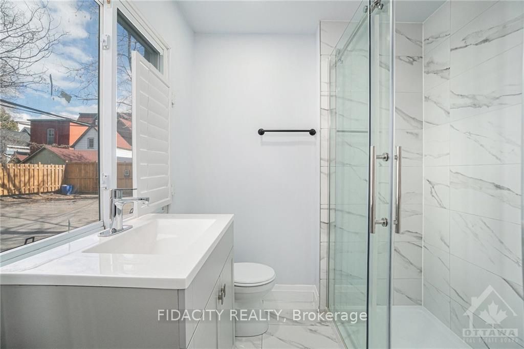 640 Somerset St W Property Photo 6