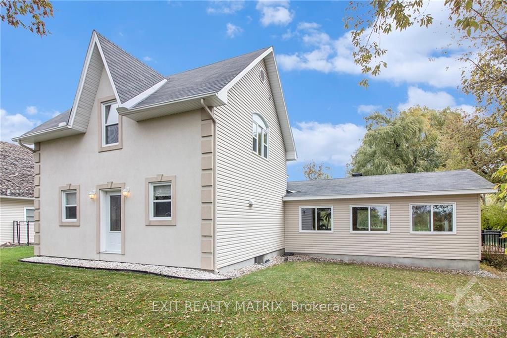1991 Finch-winchester Boundary Road Property Photo 1