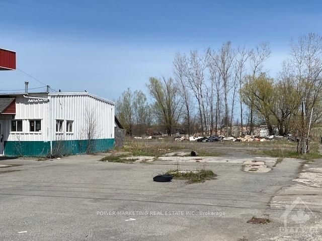 5495 Boundary Rd Property Photo 2