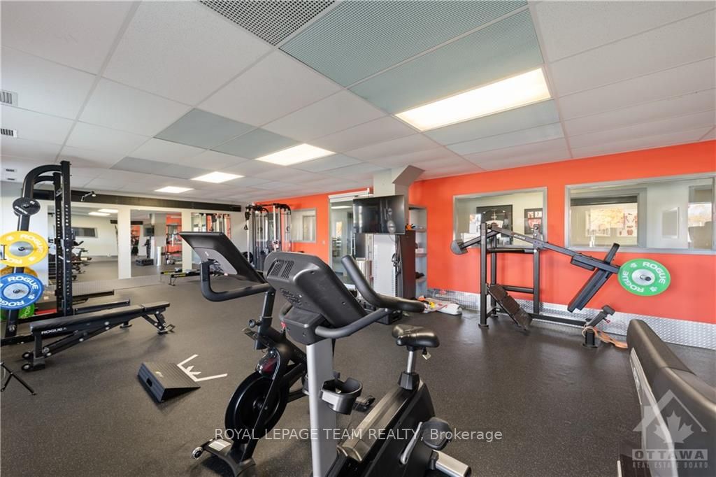 46 Colonnade Road Property Photo 10