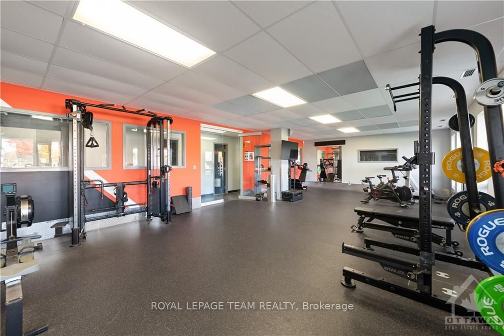 46 Colonnade Road Property Photo 11