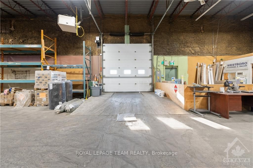 46 Colonnade Road Property Photo 20