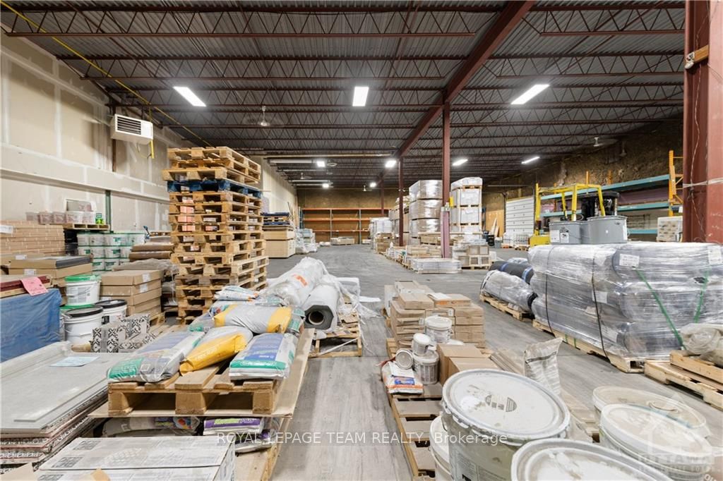 46 Colonnade Road Property Photo 21