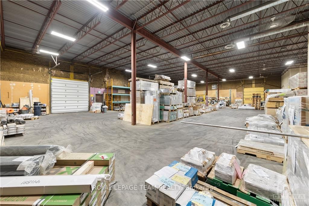 46 Colonnade Road Property Photo 23