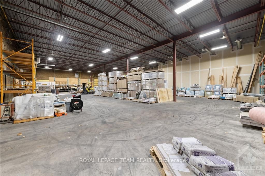 46 Colonnade Road Property Photo 24