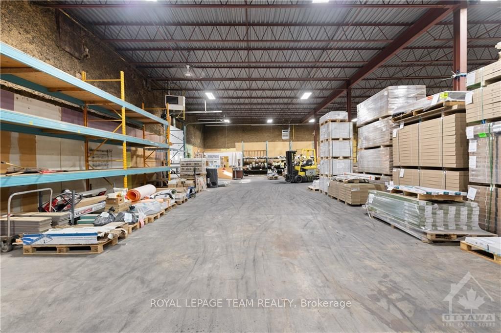 46 Colonnade Road Property Photo 25
