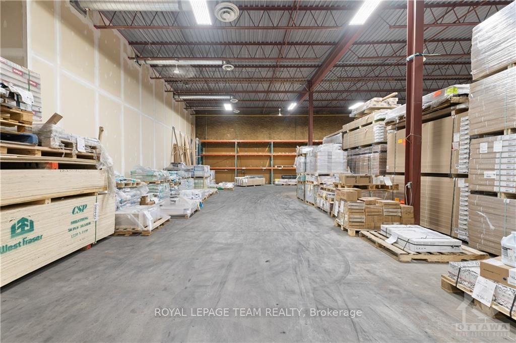 46 Colonnade Road Property Photo 26