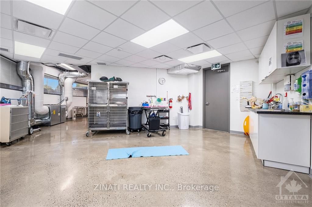 2300 Carling Avenue Property Photo 15