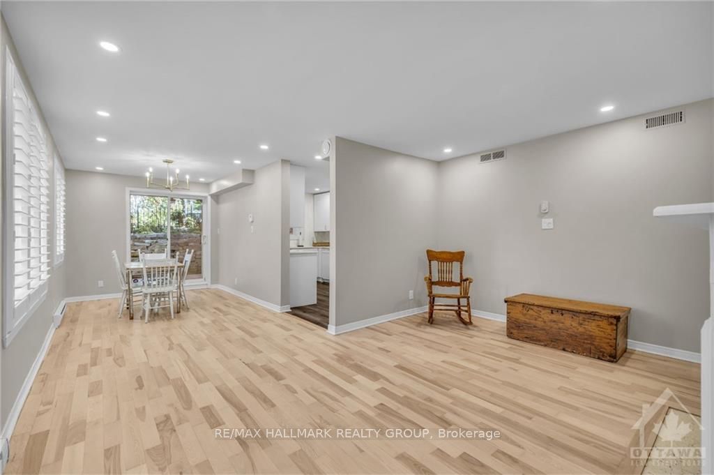 33 Charles St Property Photo 26