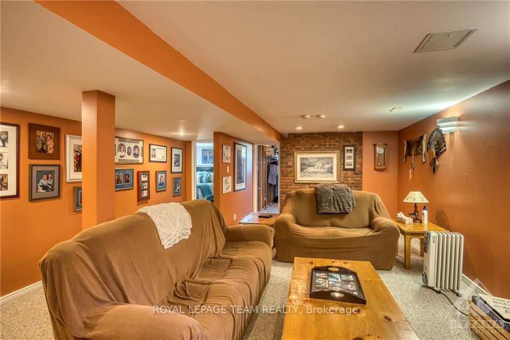 6443 Martin Street Property Photo 18