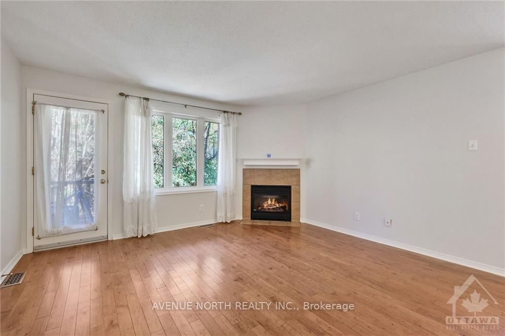103 Strathaven Property Photo 2