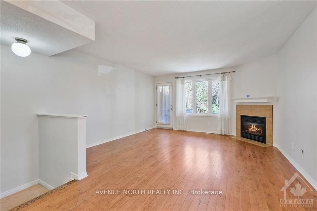 103 Strathaven Property Photo 3