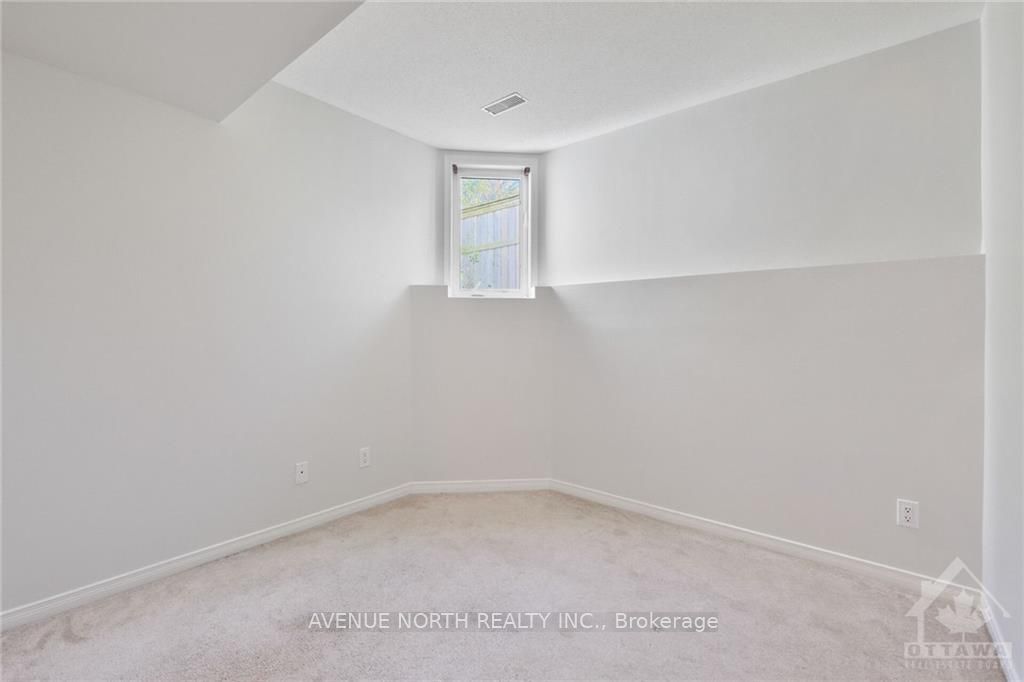 103 Strathaven Property Photo 6