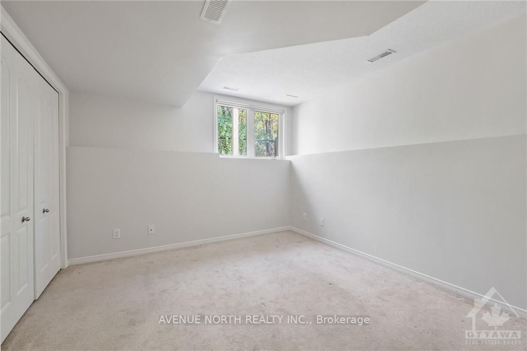 103 Strathaven Property Photo 8