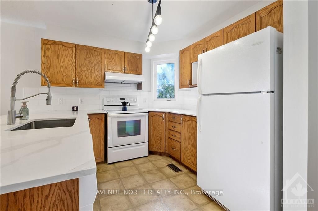 103 Strathaven Property Photo 23