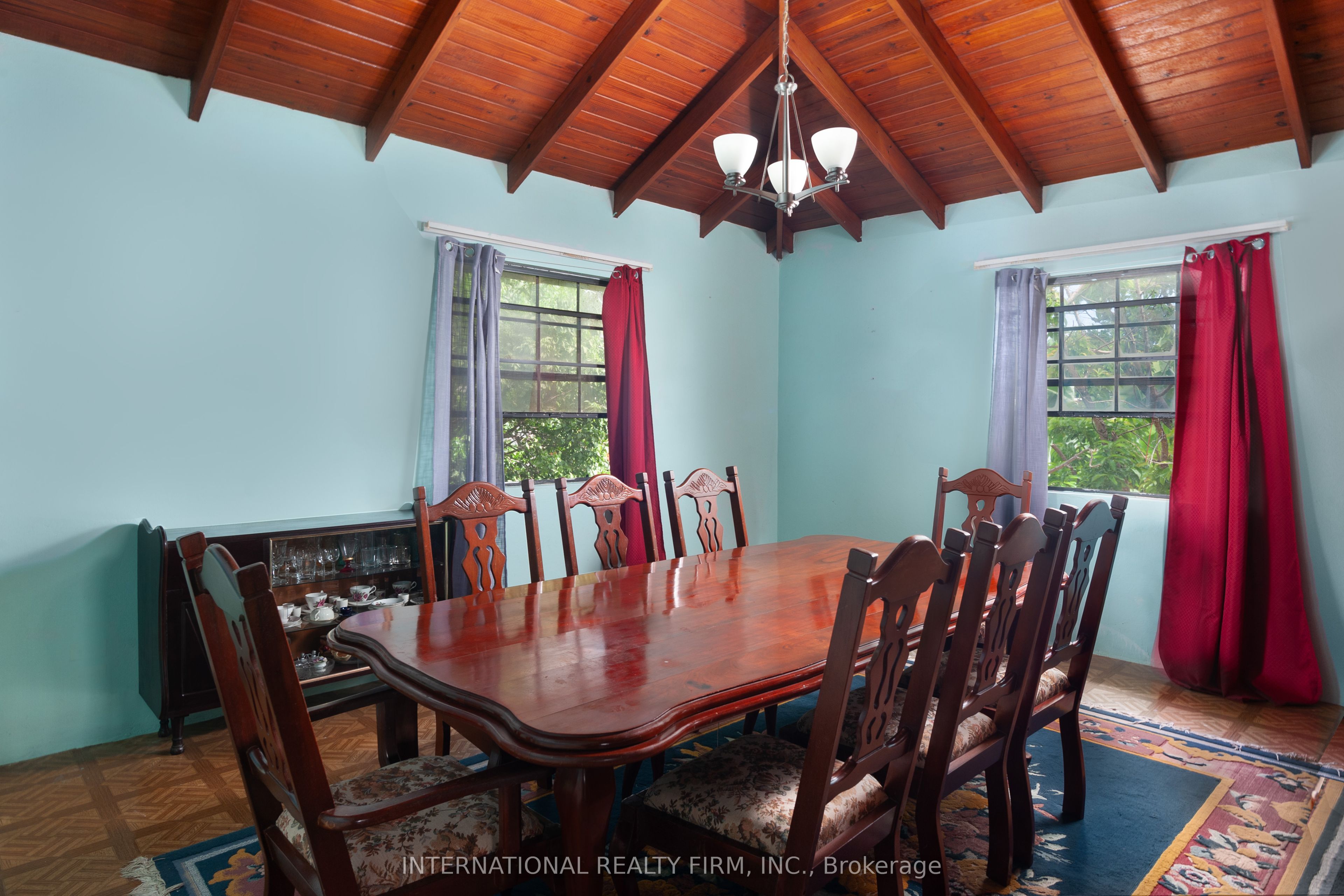 2 Vault Road Property Photo 13