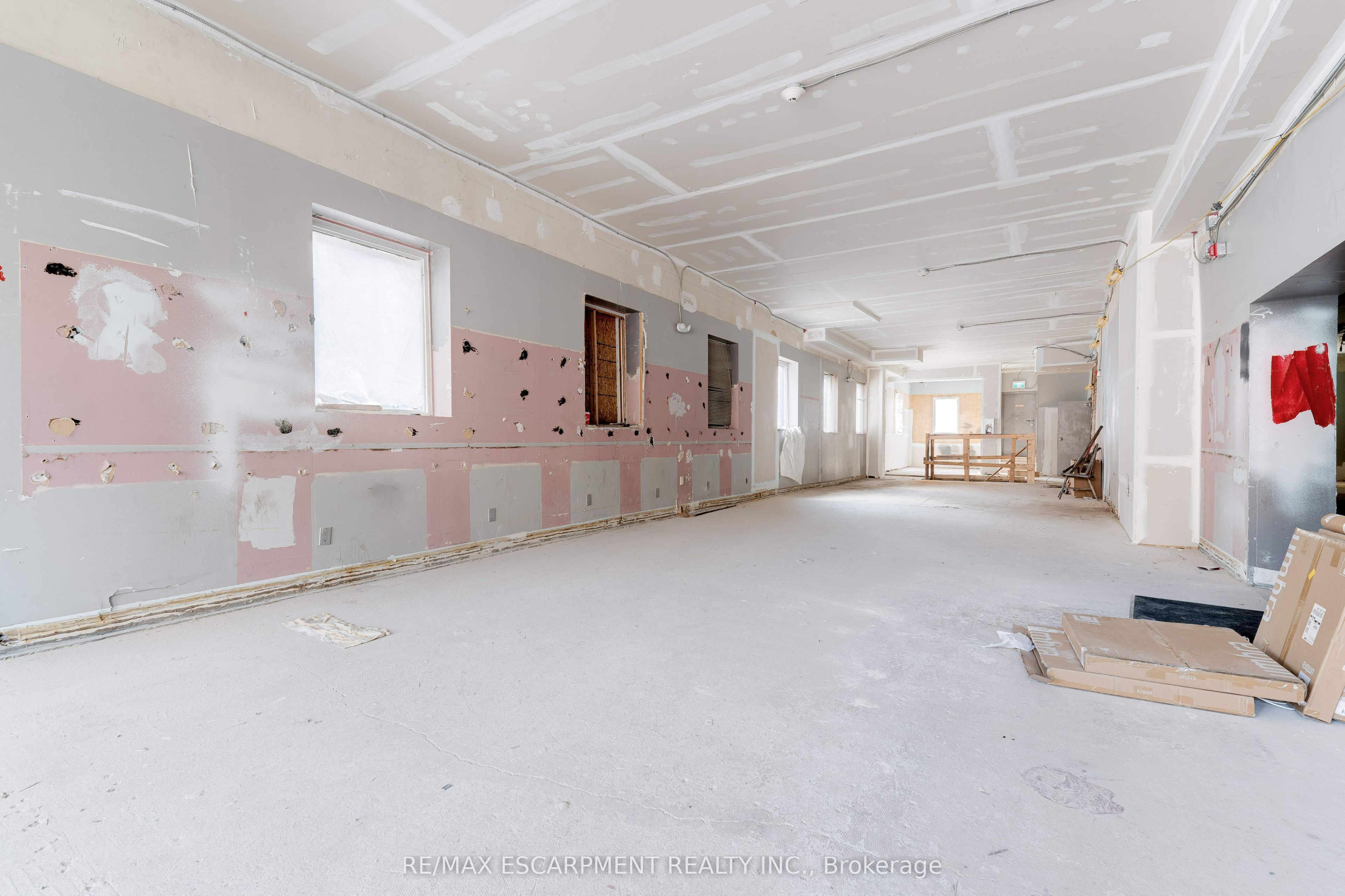 90 John Street Property Photo 6