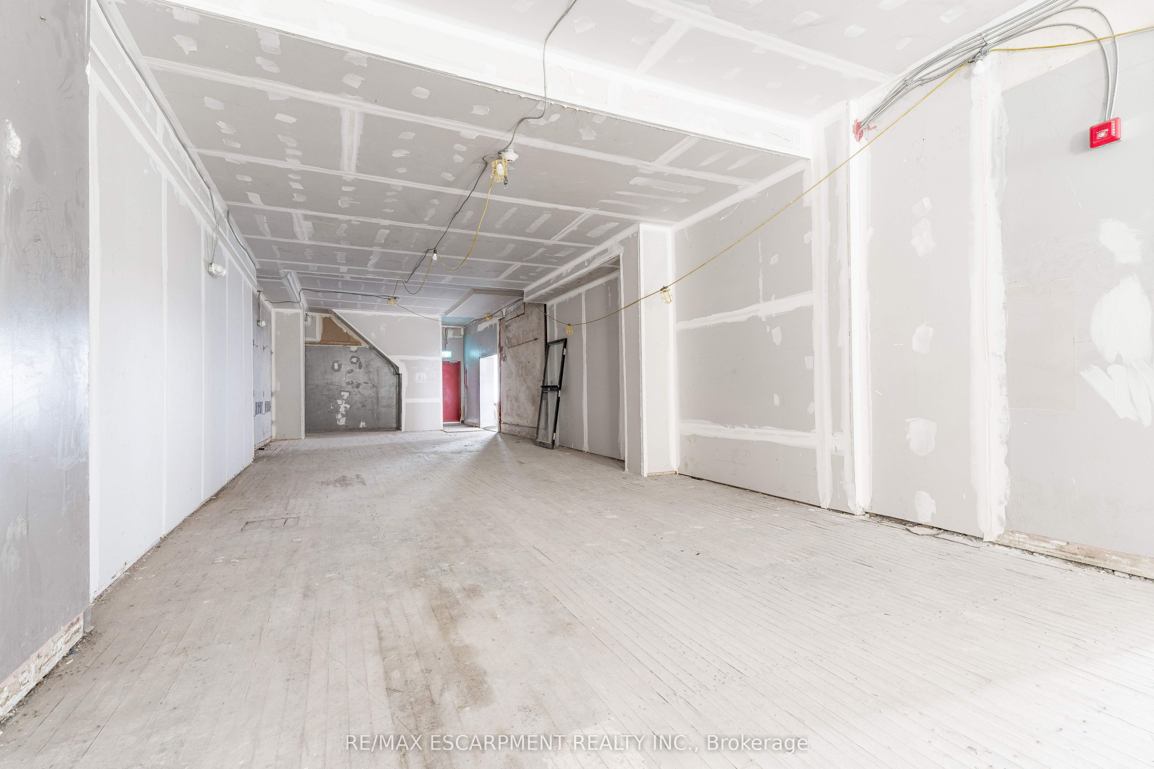 90 John Street Property Photo 11