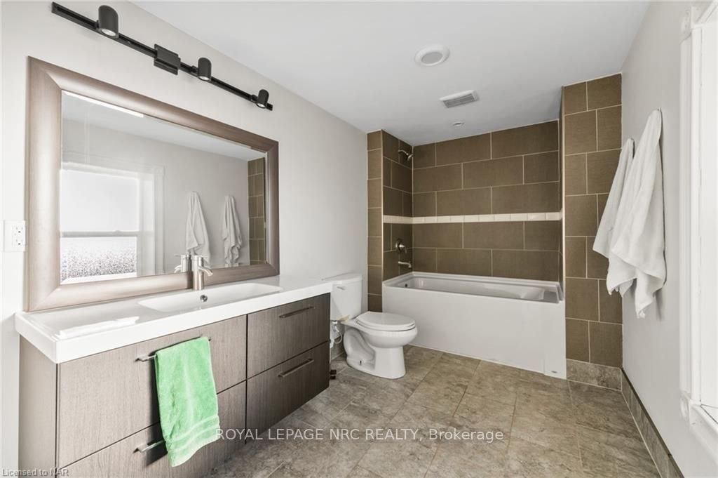 4692 Gilmore Road Property Photo 19