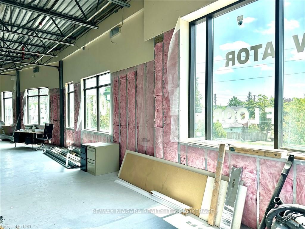 #206 - 359 Carlton Street Property Photo 7