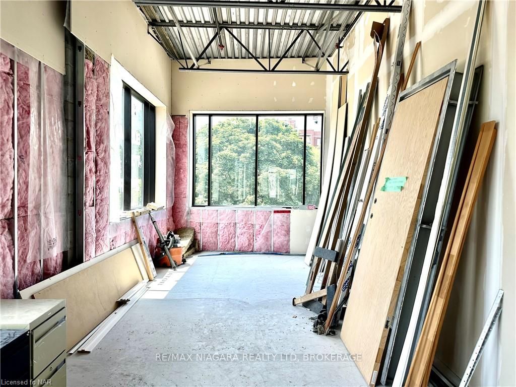 #206 - 359 Carlton Street Property Photo 9