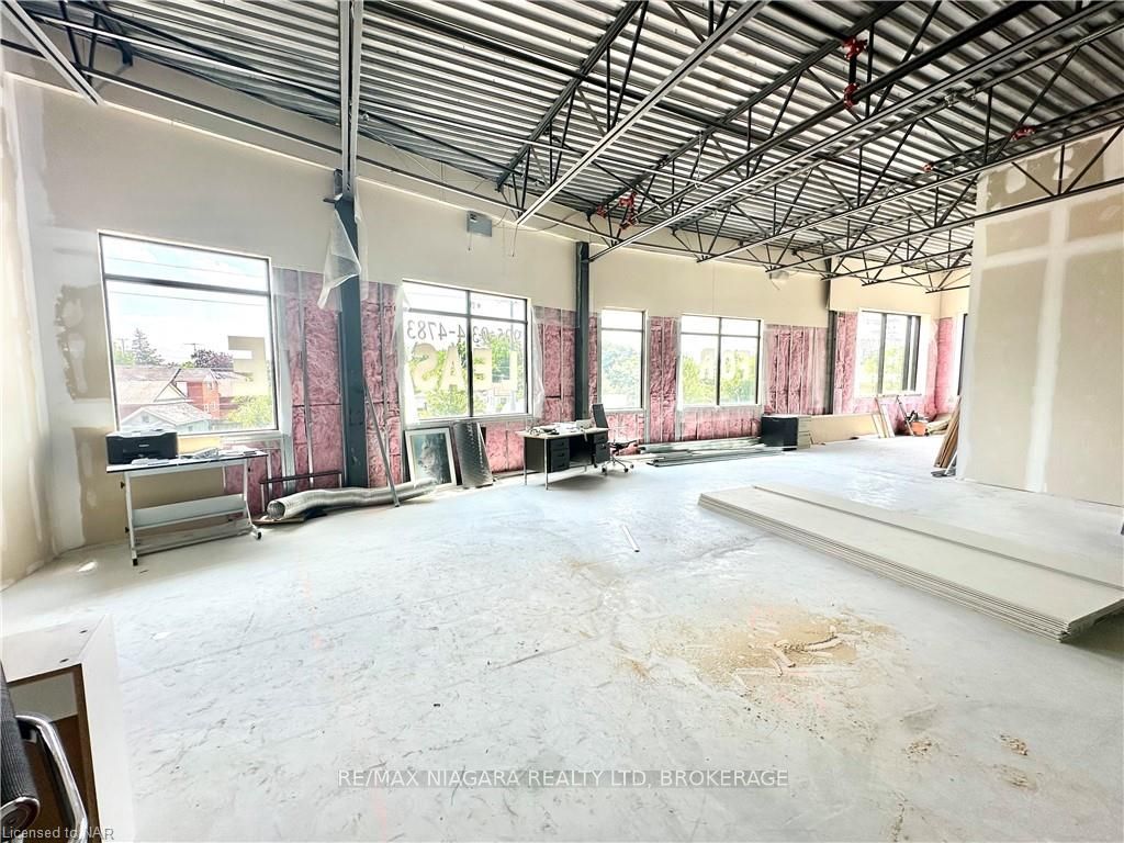 #206 - 359 Carlton Street Property Photo 11