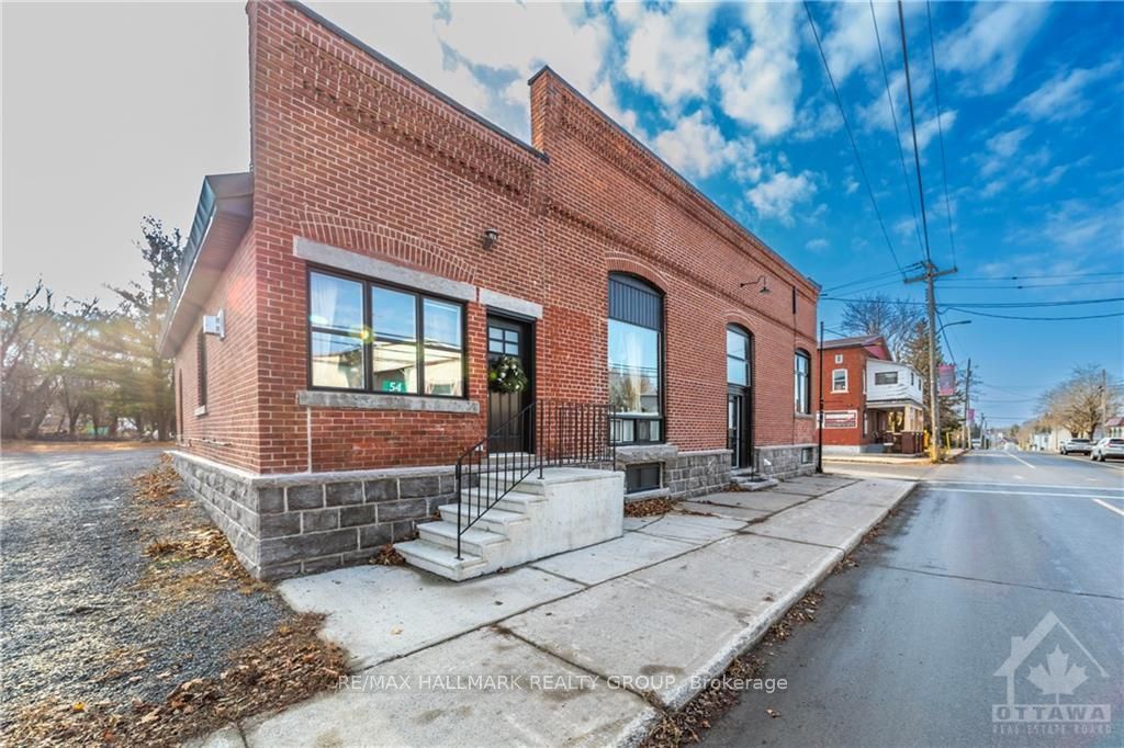 #2 - 54 Labrosse Street Property Photo