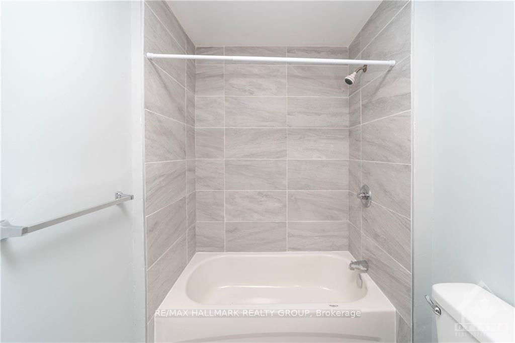 #2 - 54 Labrosse Street Property Photo 18