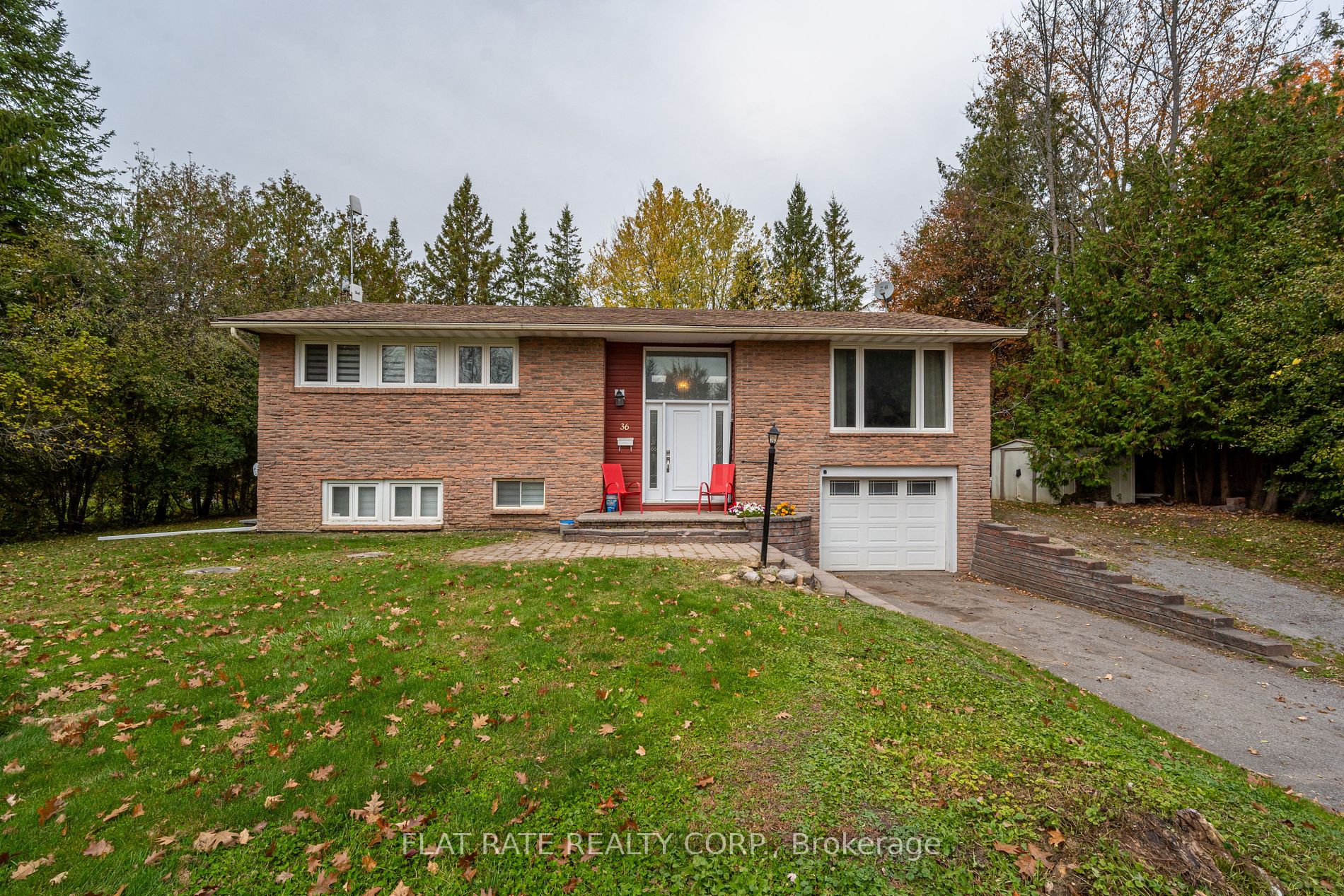 36 Emily Manor Dr Property Photo 1