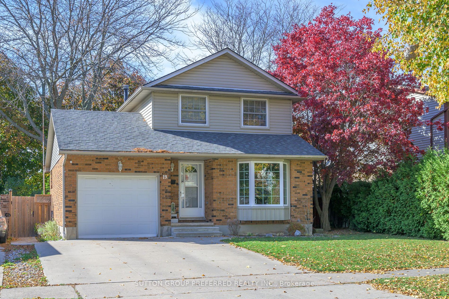 19 Lochern Rd Property Photo