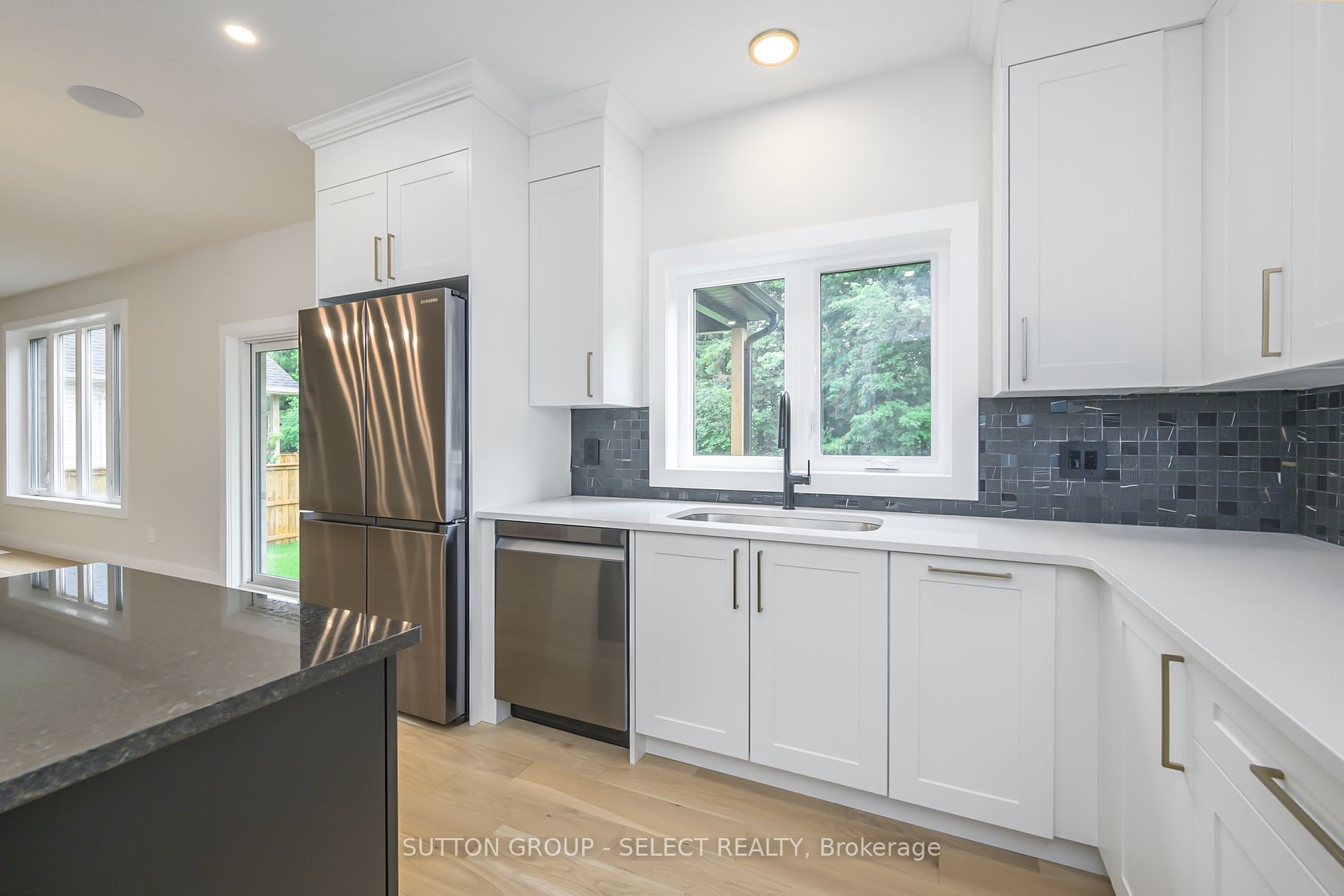 119 Optimist Park Dr Property Photo 2