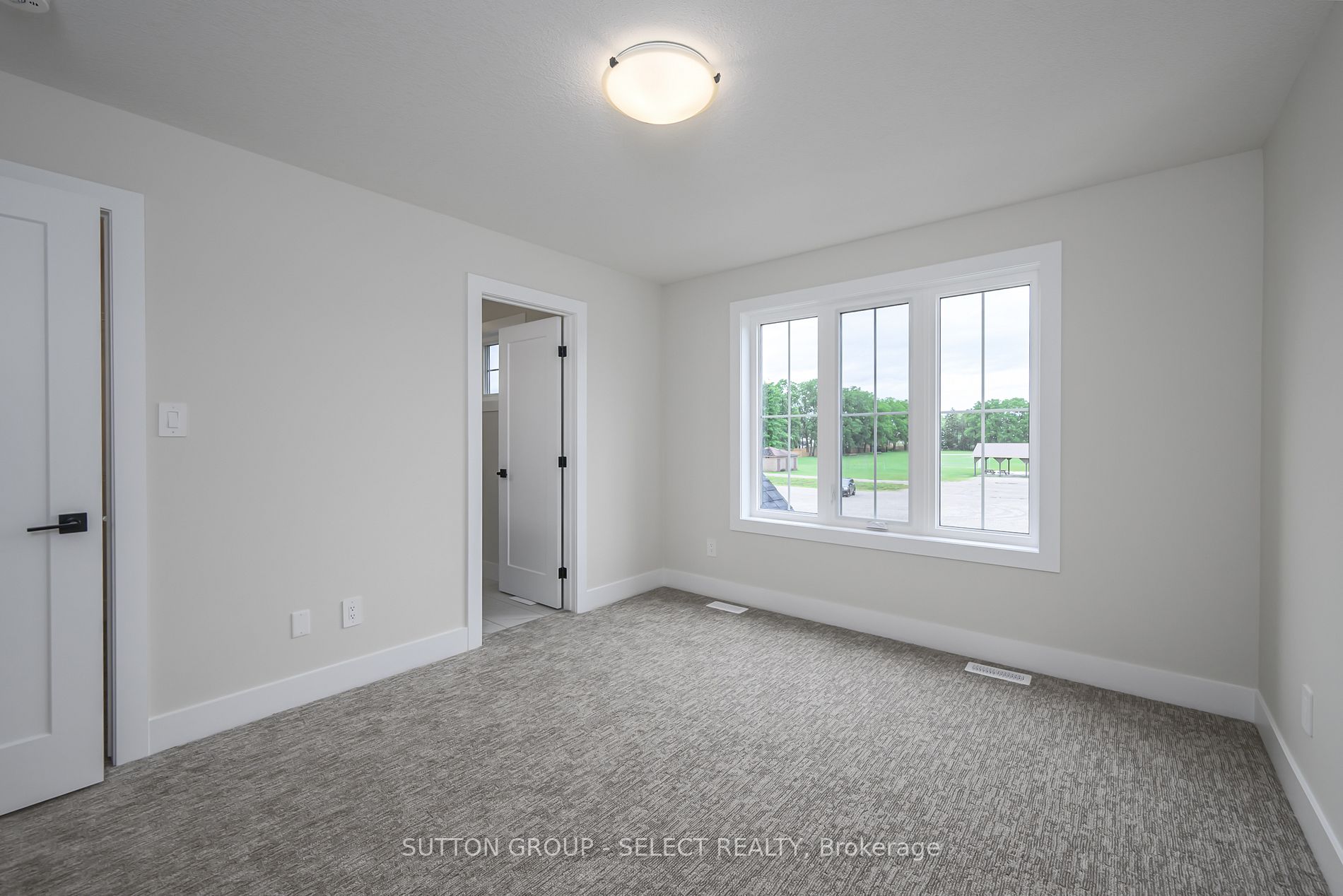 119 Optimist Park Dr Property Photo 16